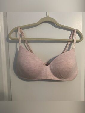 Victoria's Secret Heathered Pale Pink Seamless Molded Bra